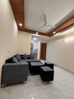 1 BHK Apartment For Rent in Saket