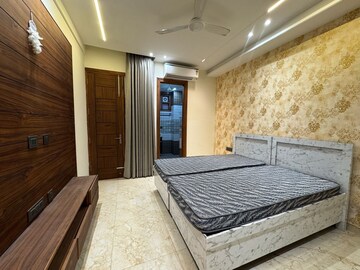 Bedroom in 3 BHK Builder Floor at Sector 15 – for Rent
