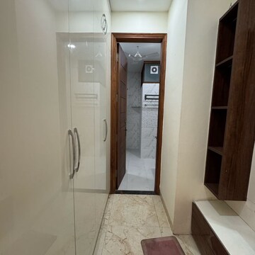 Building Lobby in 3 BHK Builder Floor at Sector 15 – for Rent