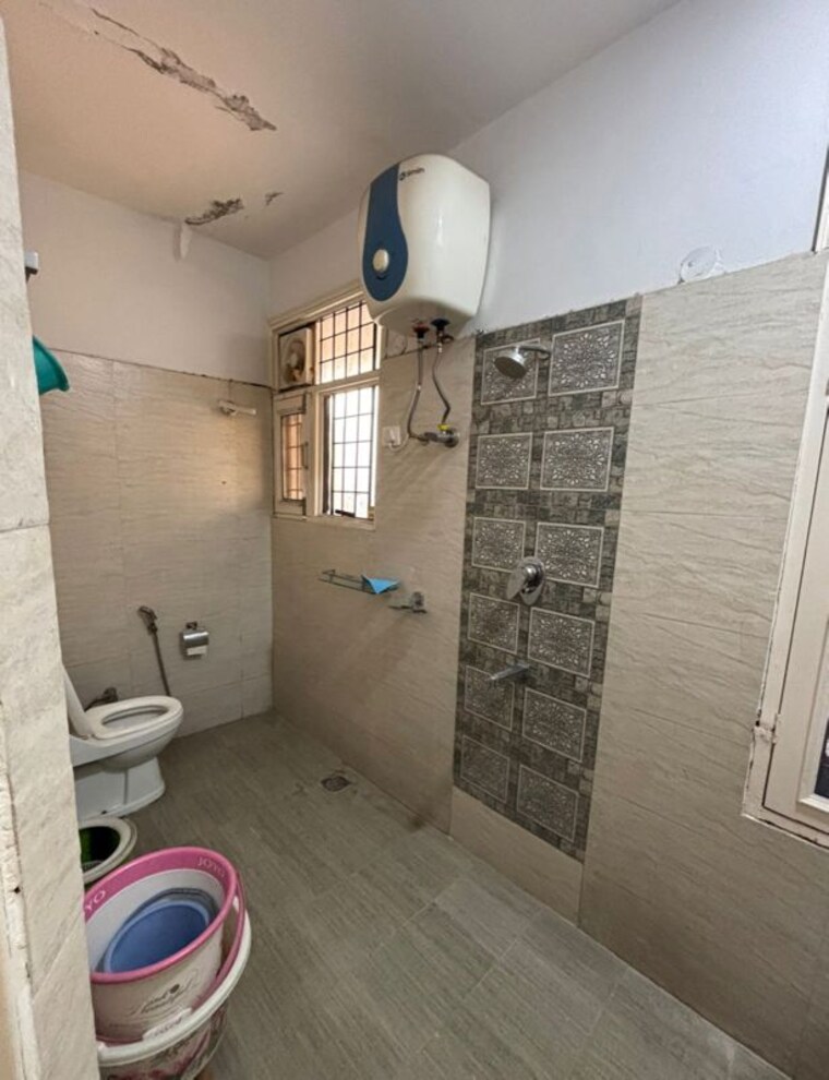 Bathroom, sector 20 3 Bedroom 2000 Sq.Ft. Apartment In Sector 20 Panchkula 9826078