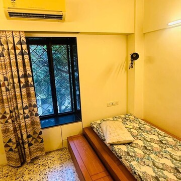 Bedroom in 2 BHK Apartment at Lokhandwala Complex – for Rent
