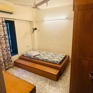 Bedroom in 2 BHK Apartment at Lokhandwala Complex – for Rent