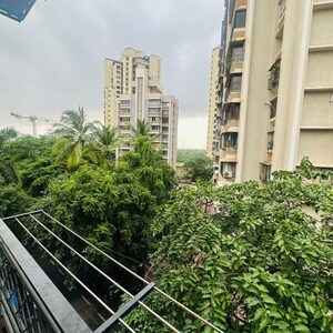 2 BHK Apartment – Exterior View View at Lokhandwala Complex - for Rent