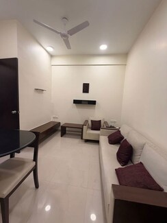2 BHK Apartment For Rent in Surya Apartment Breach Candy