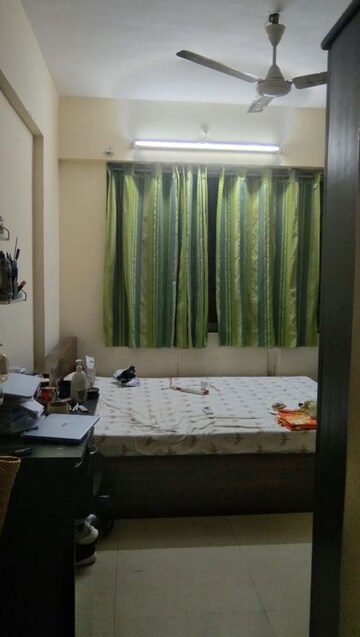 Bedroom in 1 BHK Apartment at Dosti Estates, Wadala East – for Rent