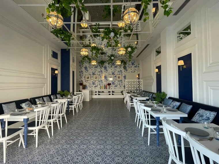 Balcony, bptp-amstoria 4 Bedroom 3560 Sq.Ft. Builder Floor In Sector 102 Gurgaon 9826116