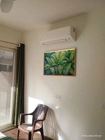 Furnished Amenities in 3 BHK Builder Floor at BPTP Amstoria, Sector 102 – for Rent