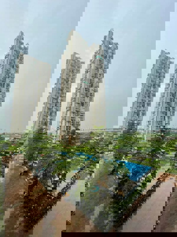 4 BHK + Pooja Room,Servant Room,Extra Room Apartment For Rent in Conscient Heritage Max