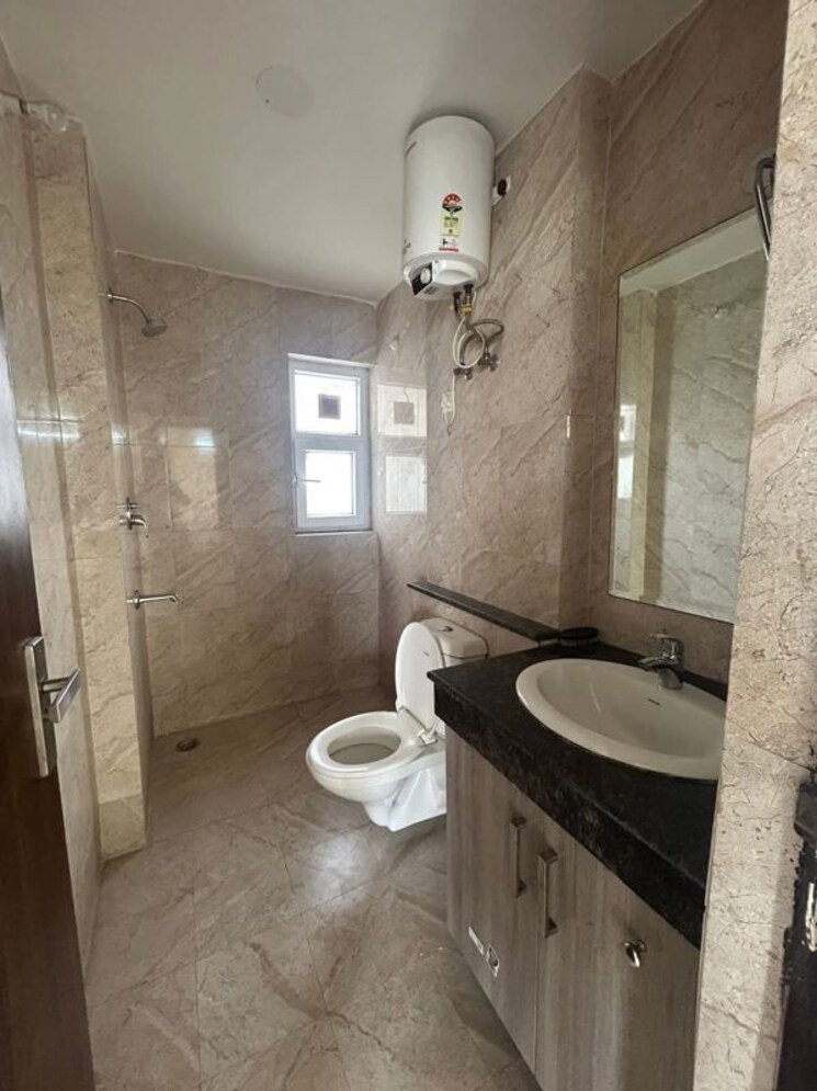 Bathroom, puri-emerald-bay 3 Bedroom 2450 Sq.Ft. Apartment In Sector 104 Gurgaon 9826145