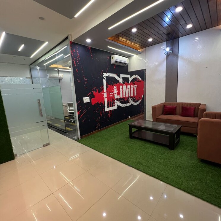  Parking, industrial area Commercial Office Space 3000 Sq.Ft. In Industrial Area Mohali 9826147