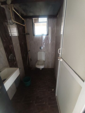 Bathroom in 3.5 BHK Apartment at Lotus Lotus Link Square, Malad West – for Rent