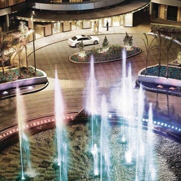 Gym in 4 BHK Apartment at Lodha Trump Tower, Kamala Mill – for Rent