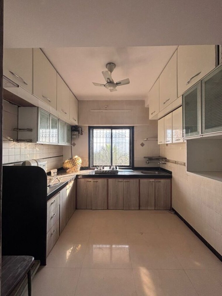 Kitchen, dn nagar 2 Bedroom 756 Sq.Ft. Apartment In Dn Nagar Mumbai 9826163