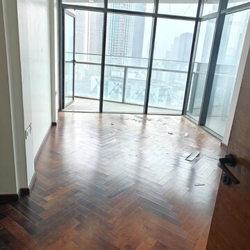 Room in 3 BHK Apartment at Omkar 1973, Century Bazar – for Rent