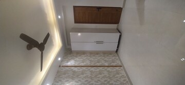 Furnished Amenities in 3 BHK Builder Floor at Khirki Extension – for Sale