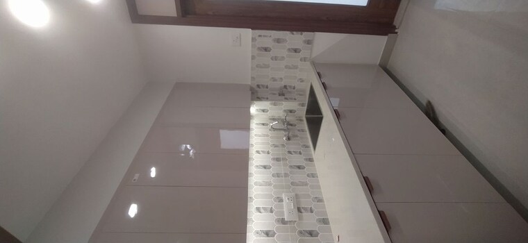 Kitchen, khirki extension 3 Bedroom 900 Sq.Ft. Builder Floor In Khirki Extension Delhi 9826174