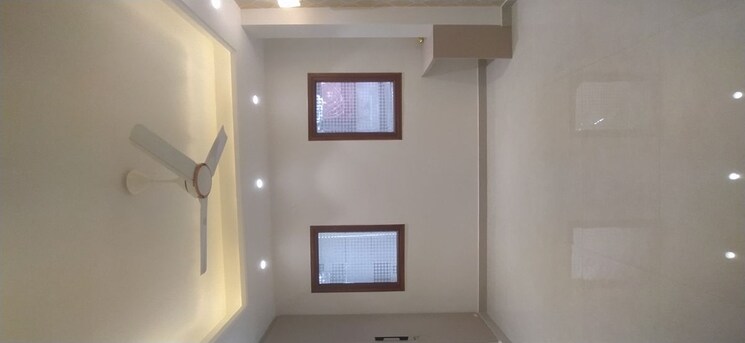 Room, khirki extension 3 Bedroom 900 Sq.Ft. Builder Floor In Khirki Extension Delhi 9826174
