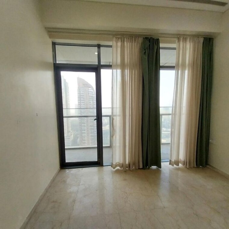 Room, omkar-1973 4 Bedroom 3000 Sq.Ft. Apartment In Century Bazar Mumbai 9826176