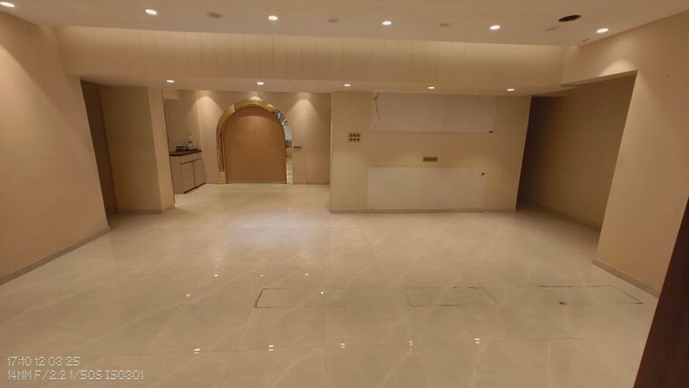 Floor Plan, andheri west Commercial Showroom 4000 Sq.Ft. In Andheri West Mumbai 9826179