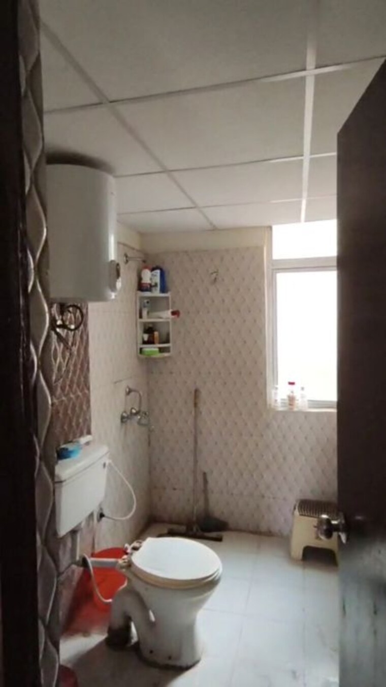 Bathroom, galaxy-north-avenue 3 Bedroom 1410 Sq.Ft. Apartment In Gaur City 1 Greater Noida 9826187