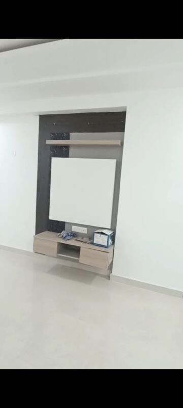 Furnished Amenities in 3 BHK Apartment at Mansarovar – for Rent