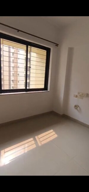 Master Bedroom in 2 BHK Apartment at K Raheja Palm Spring, Malad West – for Rent