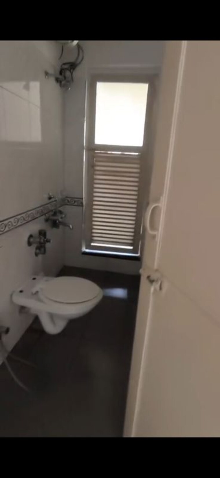 Bathroom, k-raheja-palm-spring 2 Bedroom 995 Sq.Ft. Apartment In Malad West Mumbai 9826200