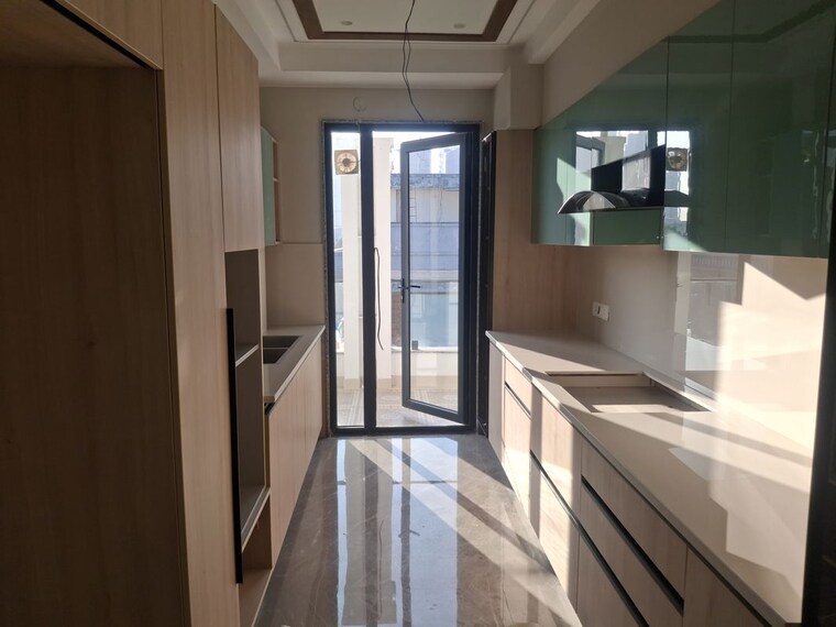 Kitchen, sector 27 3 Bedroom 2350 Sq.Ft. Builder Floor In Sector 27 Gurgaon 9774778