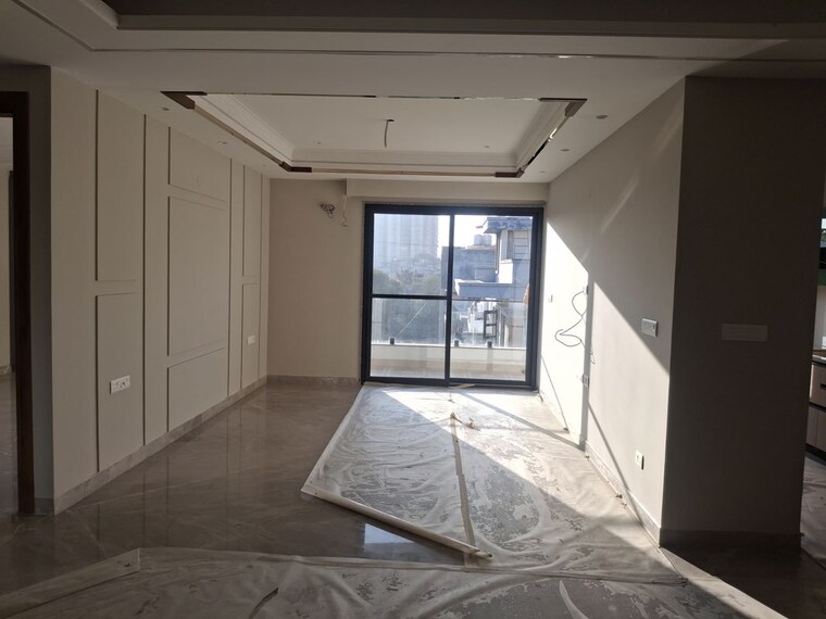 Kitchen, sector 27 3 Bedroom 2350 Sq.Ft. Builder Floor In Sector 27 Gurgaon 9774778