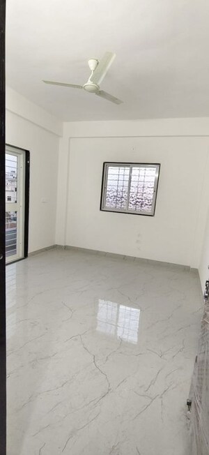 Room in 1 RK Apartment at Chandan Nagar – for Rent