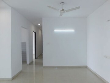 3 BHK Apartment For Rent in L&T Crescent Bay T2, Parel