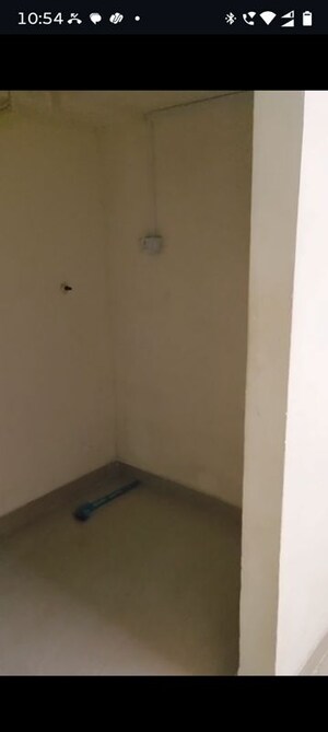 Room in 1 BHK Apartment at Dadar East – for Rent