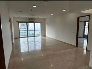 Room in 3 BHK Apartment at Suraj Tranquil Bay 1, Prabhadevi – for Rent