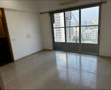 Room in 3 BHK Apartment at Suraj Tranquil Bay 1, Prabhadevi – for Rent