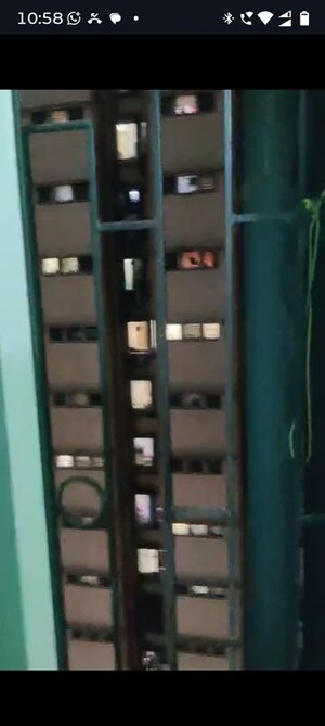 Furnished Amenities in 1 BHK Apartment at Dadar East – for Rent