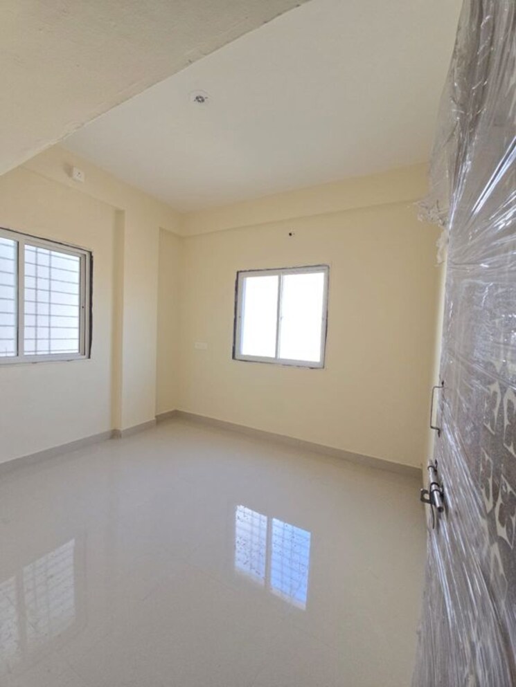 Room, wadgaon sheri 1 Bedroom 560 Sq.Ft. Apartment In Wadgaon Sheri Pune 9826238