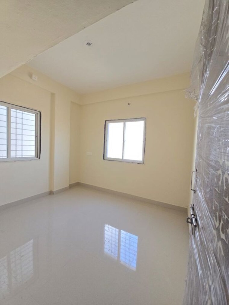 Room, wadgaon sheri 1 Bedroom 560 Sq.Ft. Apartment In Wadgaon Sheri Pune 9826238