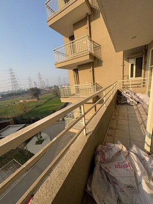 2.5 BHK Apartment For Rent in Pyramid Altia, Sector 70a