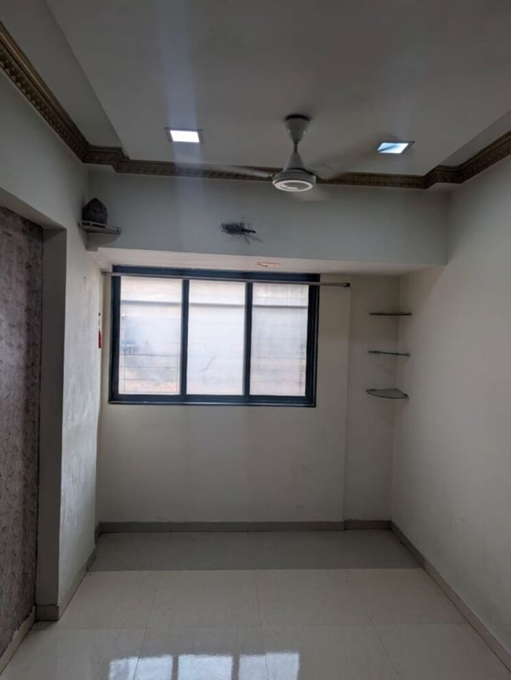 undefined, sion east 1 RK 250 Sq.Ft. Apartment In Sion East Mumbai 9826247