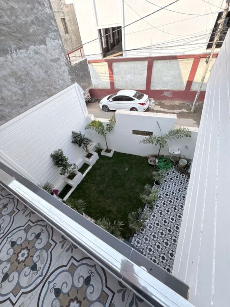 Balcony, indira nagar 5 Bedroom 2900 Sq.Ft. Independent House In Indira Nagar Lucknow 9826255