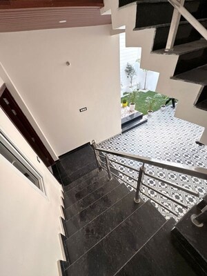 Team Area in 5 BHK Independent House at Indira Nagar – for Sale