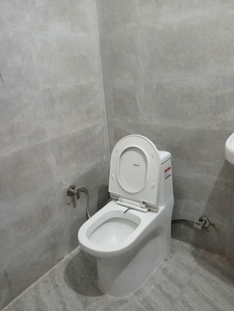 Bathroom, jtpl-flora-designer-floors 2 Bedroom 900 Sq.Ft. Builder Floor In Mohali Sector 115 Chandigarh 9826264