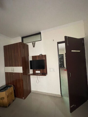 Team Area in 1 RK Builder Floor at Sector 39 – for Rent