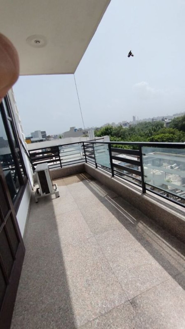 Balcony, sector 39 1 RK 500 Sq.Ft. Builder Floor In Sector 39 Gurgaon 9826282