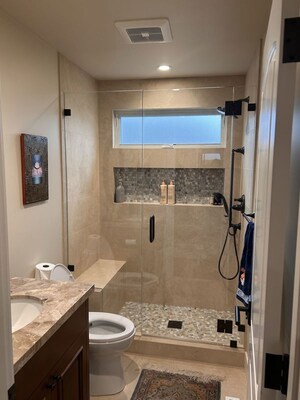 Team Area in 3.5 BHK Apartment at Dheeraj Insignia, Bandra East – for Rent