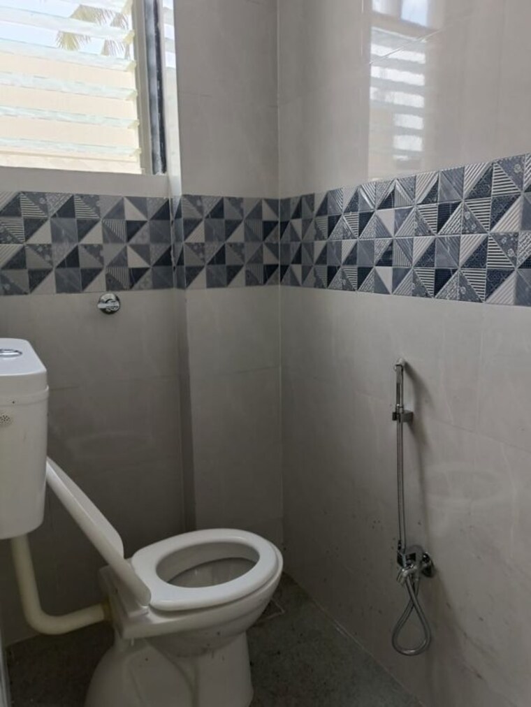 Bathroom, wadgaon sheri 2 Bedroom 800 Sq.Ft. Apartment In Wadgaon Sheri Pune 9826287