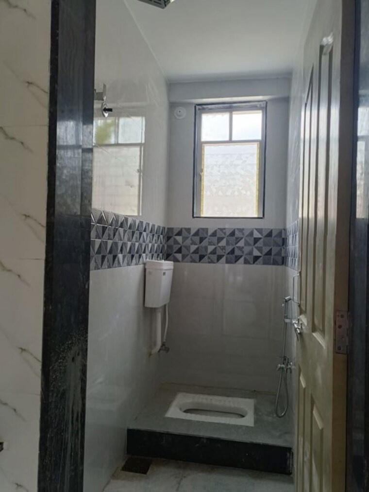 Bathroom, wadgaon sheri 2 Bedroom 800 Sq.Ft. Apartment In Wadgaon Sheri Pune 9826287