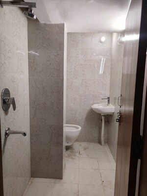 Attached Bathroom in 1 RK Independent House at Sarita Vihar – for Rent