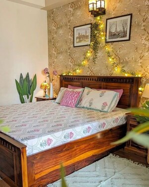 Bedroom in 2 BHK Apartment at Fortune Heritage, Bandra West – for Rent