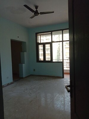 Room in 3.5 BHK Apartment at Nitishree Lotus Pond Blessed Homes, Vaibhav Khand – for Rent